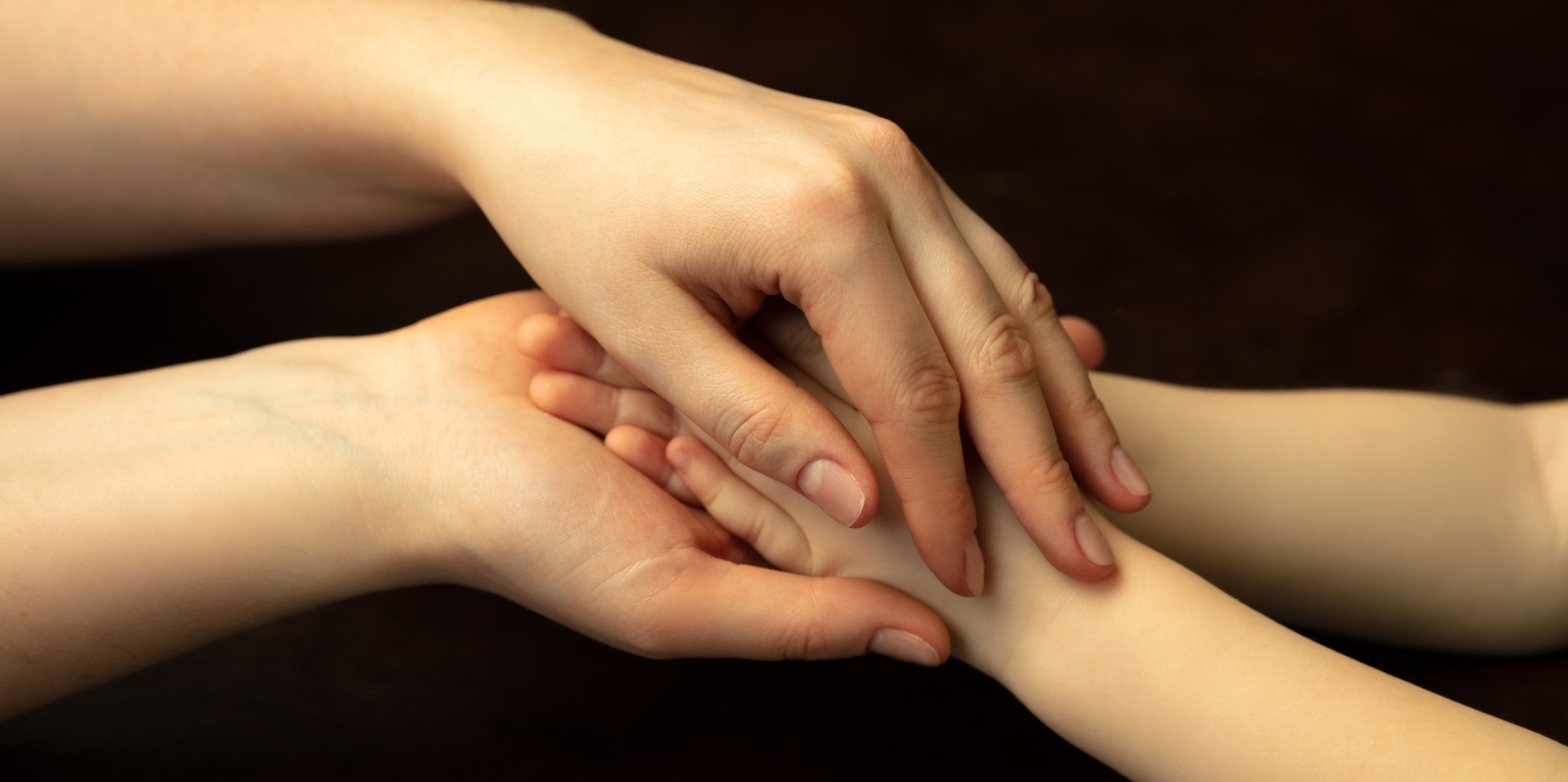 Cosa fare se i bambini hanno spesso le mani fredde