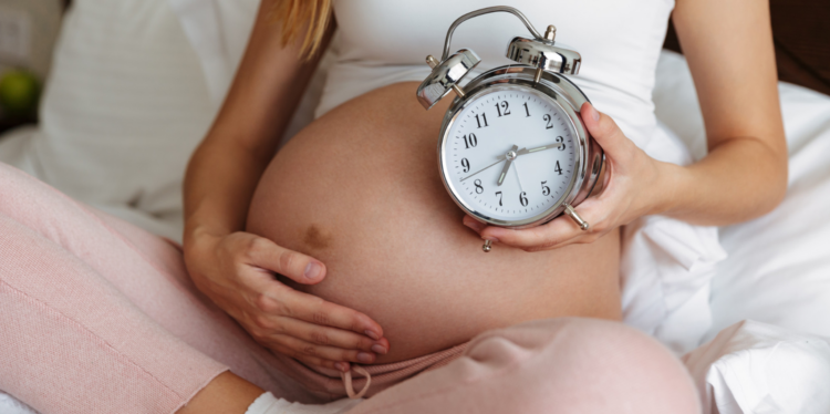 Insonnia in gravidanza: quando e perché si manifesta. Rimedi e consigli
