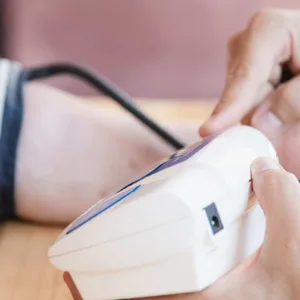 Ipertensione arteriosa, i sintomi e cosa fare