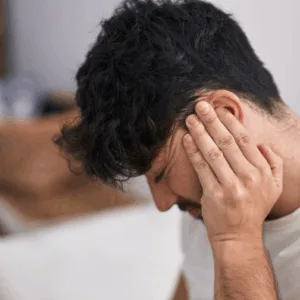 Orecchio tappato: cause e rimedi sicuri