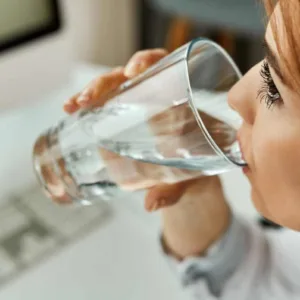 Come l’acqua aiuta la digestione