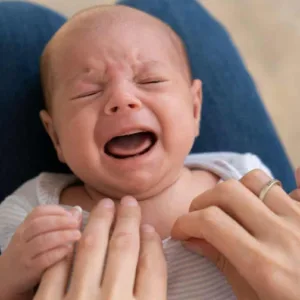 Pianto del neonato: come interpretarlo e capire di cosa ha bisogno