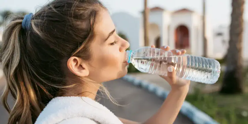 Idratazione: quanto bere ogni giorno per stare bene
