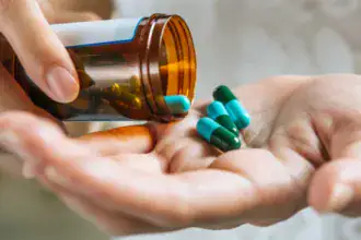 Medicinali scaduti: come riconoscerli e smaltirli